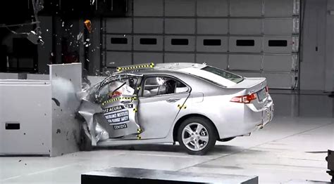 100 Hot Cars Blog Archive Iihs Implements New ‘small Overlap Crash