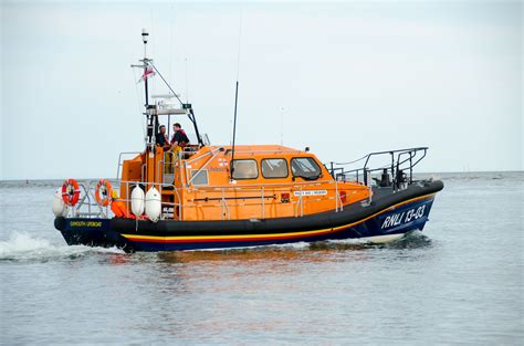 Exmouth Rnli Shannon Class Lifeboat R And J Welburn Pilot Boats
