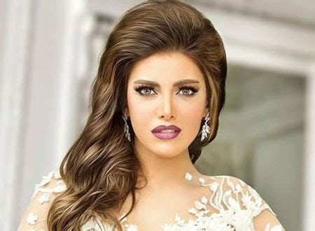 والفنانة تجيب الدوعكي يعترف أن شوقي وزكي ليسا ابنيه. جولولي | ريهام حجاج مثيرة بلون البرونز في جلسة تصوير جديدة ...