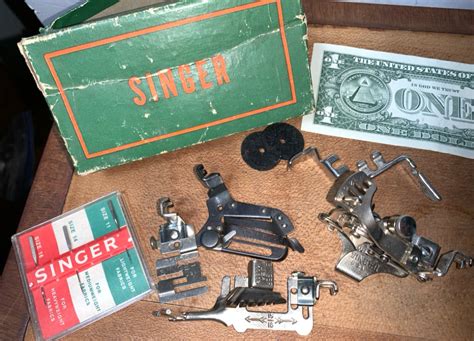 Singer 221 Attachments Featherweight 66 15 91 201 Sewing Machine 160809