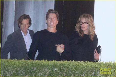 Full Sized Photo Of Julia Roberts Danny Moder Rare Appearance Together