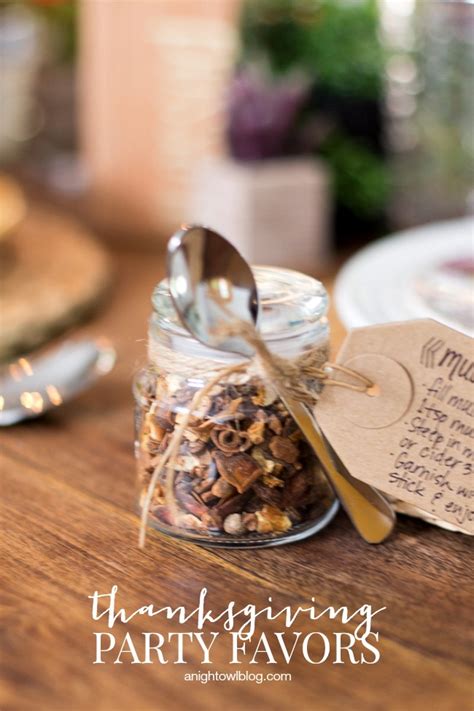 Whether you're looking for a thanksgiving hostess gift or a thank you gift for anyone else, these ideas are guaranteed to show your gratitude. DIY Thanksgiving Party Favors | A Night Owl Blog