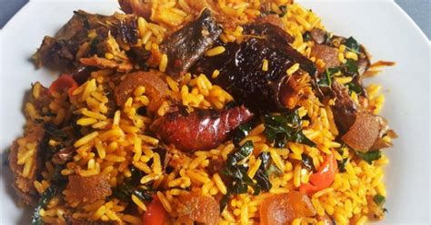What you find below is a delicious plate of jollof rice plus fried beef. Native Jollof How to make super tasty rice with locust beans - Pulse Nigeria
