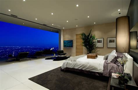 Tricked Out Mansions Showcasing Luxury Houses What A View In This