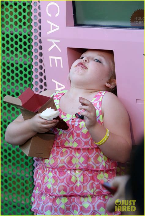 Honey Boo Boo Sprinkles Cupcake Atm Fun Photo Photos Just Jared Celebrity News