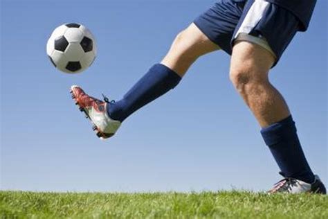 Techniques To Kick A Soccer Ball Far