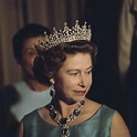 25 Best Royal Tiara Moments of All Time | Queen elizabeth crown, Royal ...