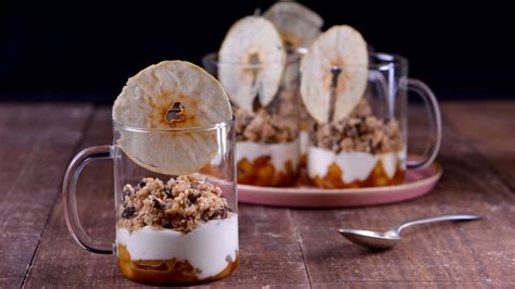 Recetas de postres caseros paso a paso. Apple pie de granola con yogur - Amanda Laporte - Receta ...