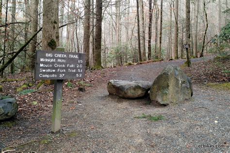 Which road do i take? Visit Cataloochee Valley in the Smoky Mountains