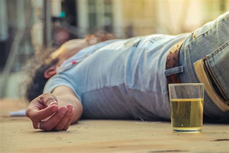 Zapaść alkoholowa objawy przyczyny leczenie