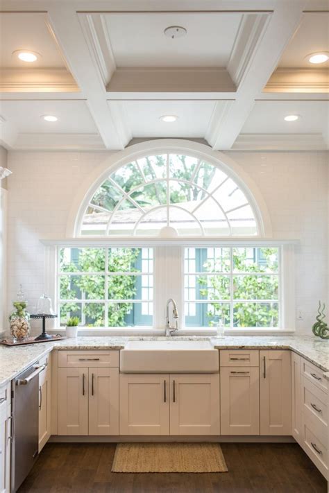 Arched window treatments home decoration ideas half circle window treatments ideas,backgrounds. A beautiful half circle window is a worthy centerpiece in ...
