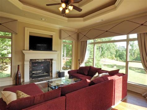 Find ideas and inspiration for double tray ceiling crown molding to add to your own home. Keeping room with fireplace, double trey ceiling, amazing ...