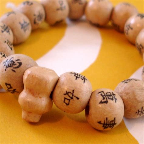 S Had These Bracelets In Every Color As A Kid Wooden Beads