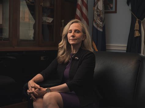 Abigail Spanberger Announces 2025 Run For Virginia Governor The New York Times