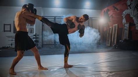 How To Block A Kick In Mma Kickboxing And Muay Thai