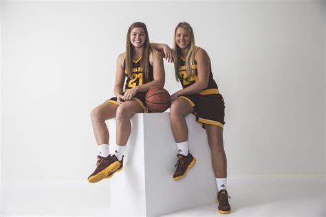 2016 Pac 12 Womens Basketball Media Day Power Poses Pac 12