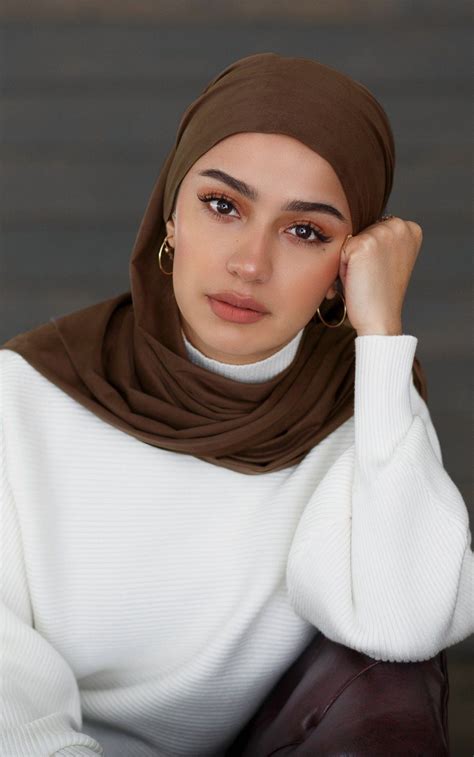Hazelnut Suede Scarf Hairstyles Head Scarf Styles Hijab Turban Style