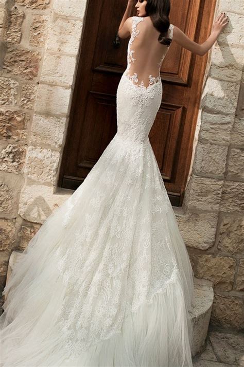 It might be useful to find a solution in advance when you. Wedding Dress Train