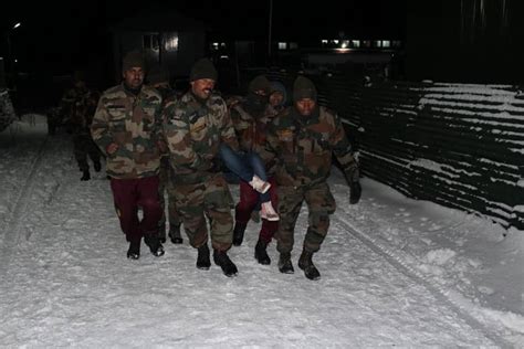 Jawans Of Our Indian Army Slept Outside In 9° To Keep Us Warm The