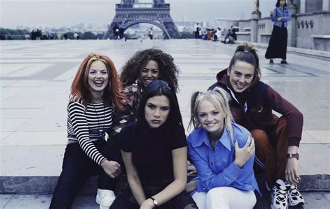 Las Spice Girls Comparten La Edición De Lujo De Su álbum De Debut Y El Nuevo Vídeo De Wannabe