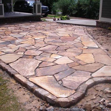 Diy A Flagstone Paver Patio This Weekend We Help You Make This Easy