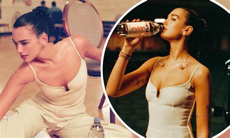 Leaked Dua Lipa Shows Off Her Tits In Manhattan Photos Fastest