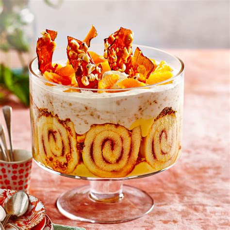 9 show-stopping desserts for Christmas | New Idea Food