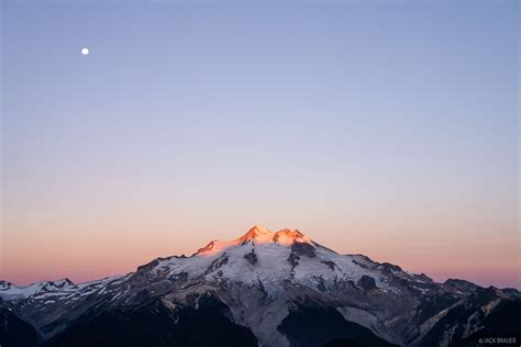 Glacier Peak Sunrise Moon Glacier Peak Wilderness Washington