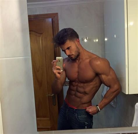 Antonio Pozo Galiano Does A Shirtless Mirror Selfie Cody