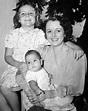 Mary Astor with her children | Mary astor, Classic movie stars, Old ...