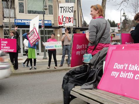 Poll Komen Foundation Right To Restore Funding To Planned Parenthood