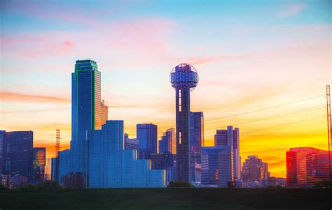 140 Dallas Skyline Sunrise Stock Photos Pictures And Royalty Free