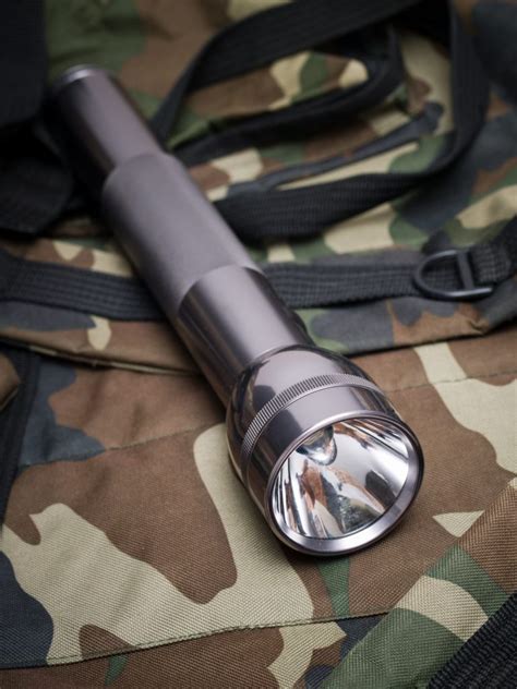 How To Choose The Best Hunting Flashlight Tac X Tactical