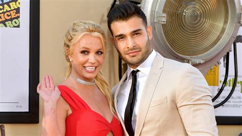 Britney Spearss Husband Sam Asghari Files For Divorce The New York Times