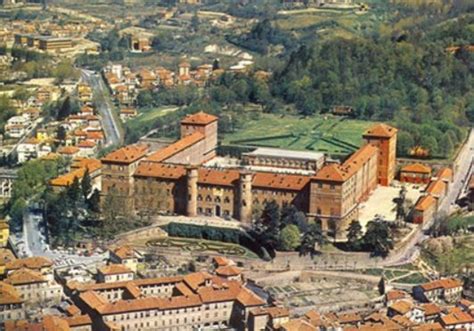 Trovocasa.it, il portale immobiliare del corriere della sera. Il Castello di Moncalieri in affitto a mille euro al mese ...