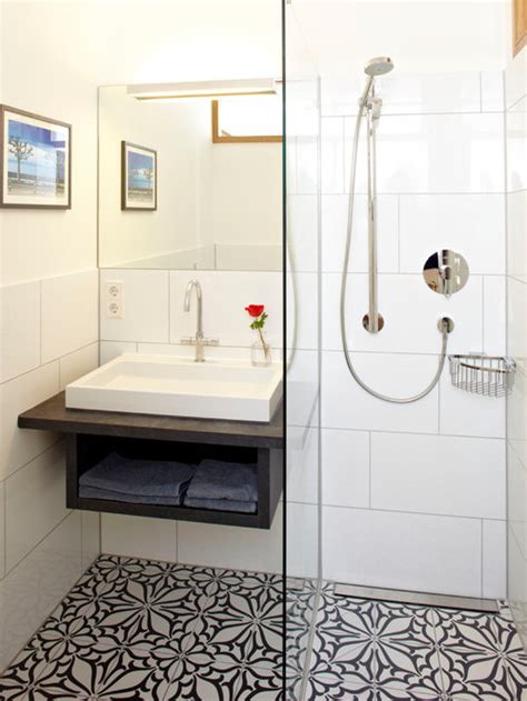 Small Bathroom Flooring Ideas 15 Design Ideas By Style
