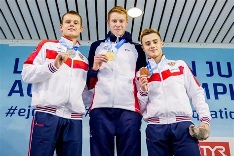 Nadadores Russos Conquistam Nove Medalhas No Terceiro Dia Do Campeonato Europeu De Nata O