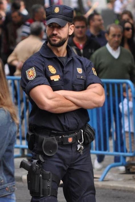 23 Best Sexy Policemen Images On Pinterest Hot Cops