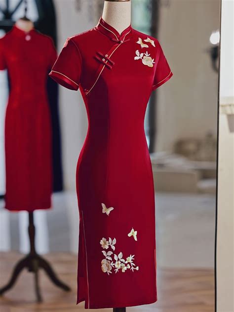 Bridal Mothers Red Embroidered Mid Qipao Cheongsam Dress CozyLadyWear