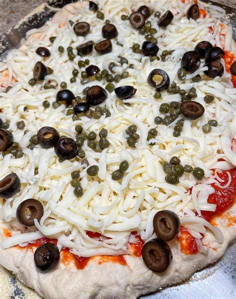 Pizza With Black Olives And Capers Hot Rods Recipes