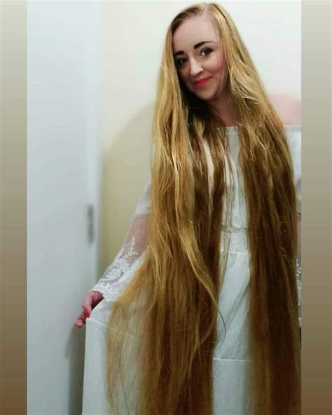 Meet Real Life Rapunzel Who Hasnt Been To The Hairdressers In 5 Years