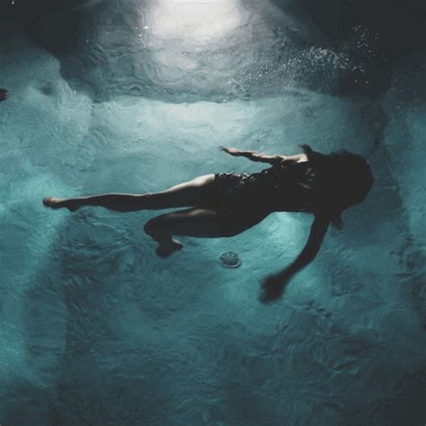 Swimming At Night May Help You Get Fit And Strong To Have A Better