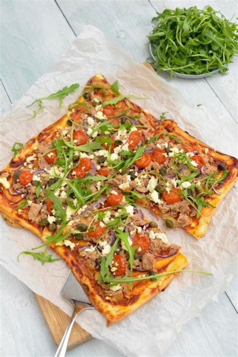 Recept Plaat pizza met tonijn Recepten Voedsel ideeën Pizza