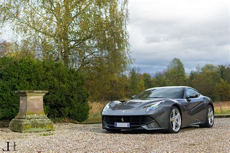 Papeis De Parede Ferrari F12 Berlinetta Cinza Luxo Carros Baixar Imagens