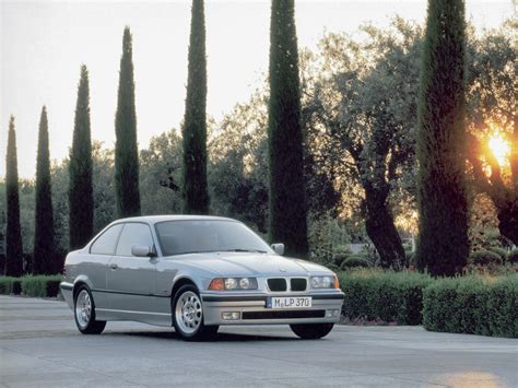 Bmw 3 Series Coupe E36 Specs And Photos 1992 1993 1994 1995 1996