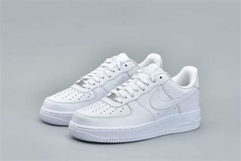 Classic All White Nike Air Force 1 07 Low Whiteout Af1