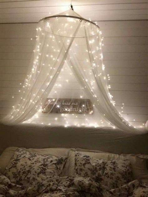 10 Unconventional Ways To Use Twinkle Lights In Your Dorm Room