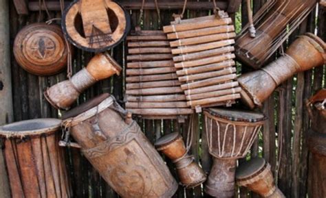 √13 Alat Musik Tradisional Papua Yang Wajib Kalian Ketahui