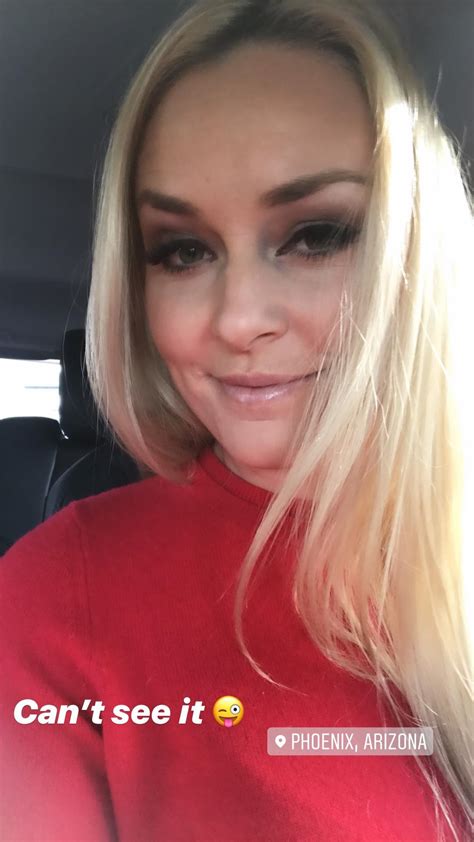 Lindsey Vonn Sexy Car Selfie Celeblr