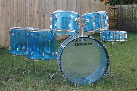 Ludwig Blue Vistalite Vintage 1970s Blue Acryl Drum For Sale Plektrum
